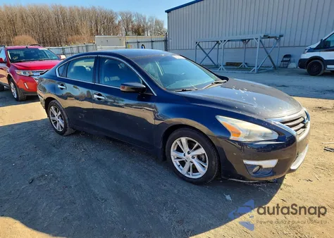 2015 Nissan Altima 2.5 z USA, uszkodzony, nr VIN 1N4AL3AP2FC412412